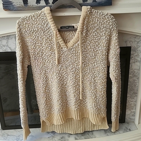 Almost Famous, cozy fall sweater! - Picture 2 of 7